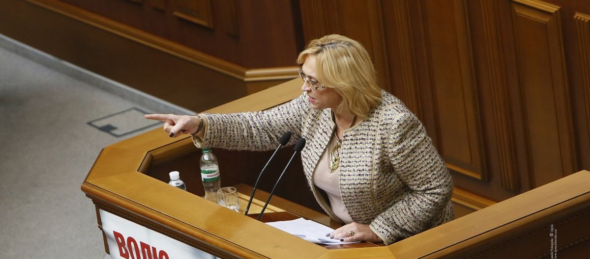 Нардеп Тетерук вдарив Олександру Кужель по голові скляною пляшкою