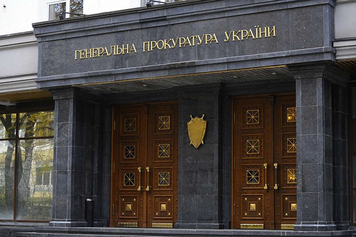 На хабарі затримали двох старших слідчих Державної фіскальної служби