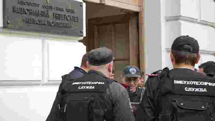 За повідомлення про замінування «Львівської політехніки» львів’янина засудили на рік умовно