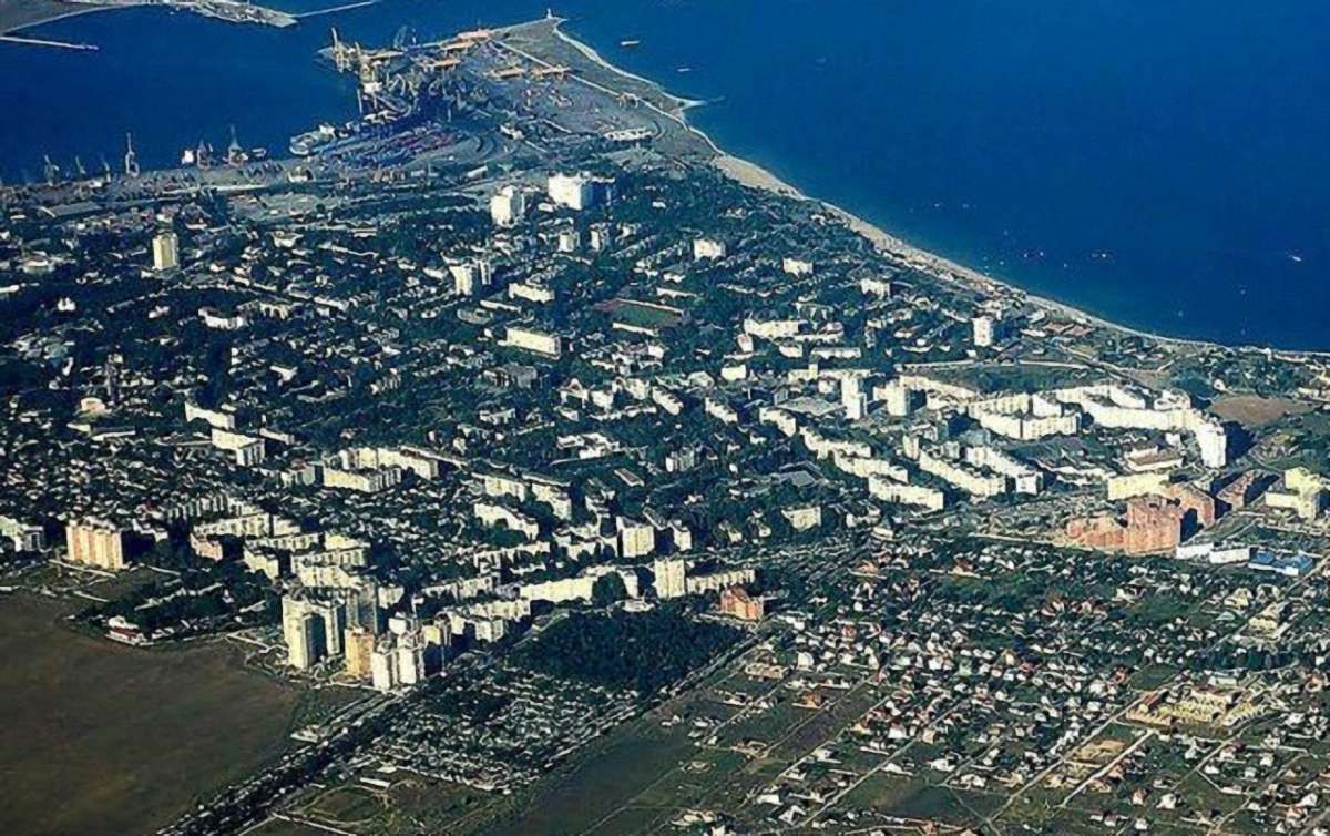 Мешканці Іллічівська підтримали ідею перейменувати місто на Чорноморськ