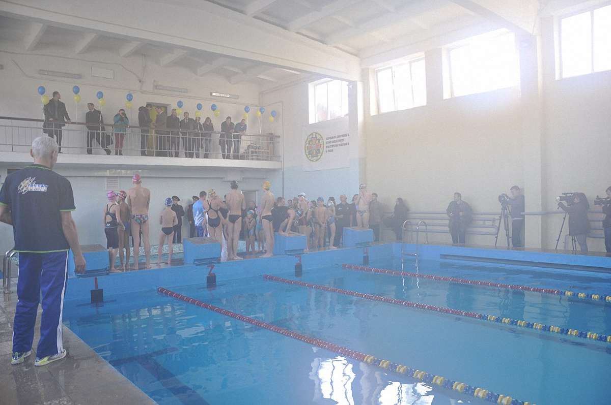У Львові відкрили 25-метровий критий басейн на армійській спортивній базі