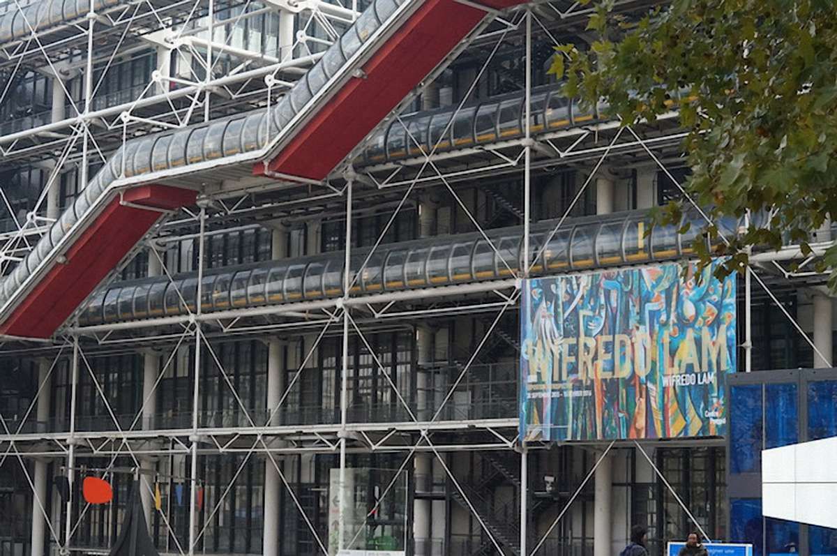 Музеї Парижа оголосили жалобу та зачинились для відвідувачів