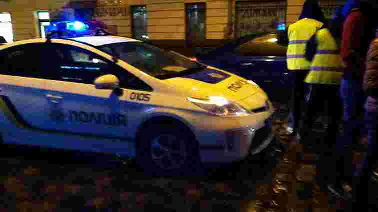 У центрі Львова нетверезий водій збив 20-річну дівчину на пішохідному переході