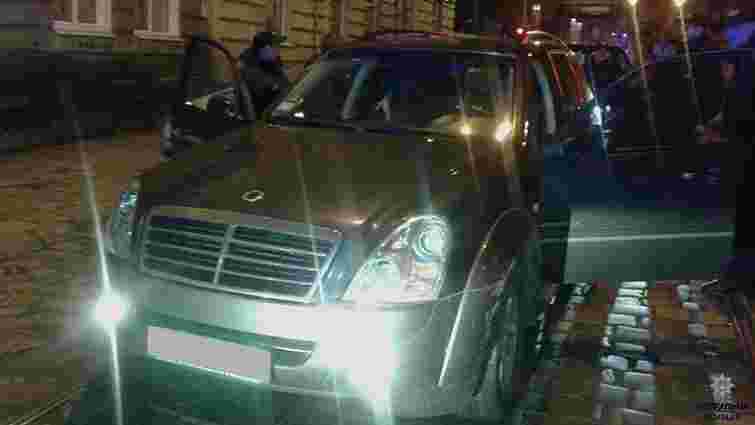 У Львові поліцейські влаштували погоню за п’яним водієм позашляховика