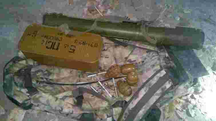 У Харкові патрульні знайшли сумку з гранатометом і боєприпасами