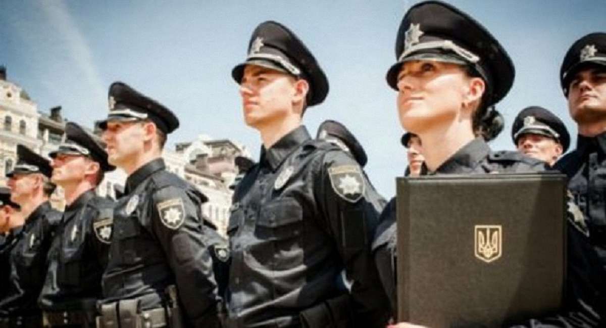 МВС перевірятиме сторінки в соцмережах кандидатів у Національну поліцію