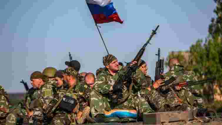 На Донбасі перебувають близько 10 тис. російських військових, - МВС
