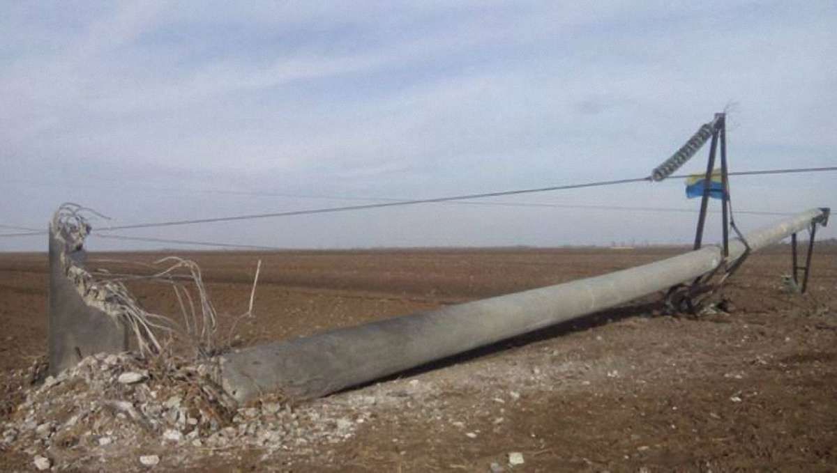 «Укренерго» заявило про готовність відновити електропостачання Криму за чотири доби