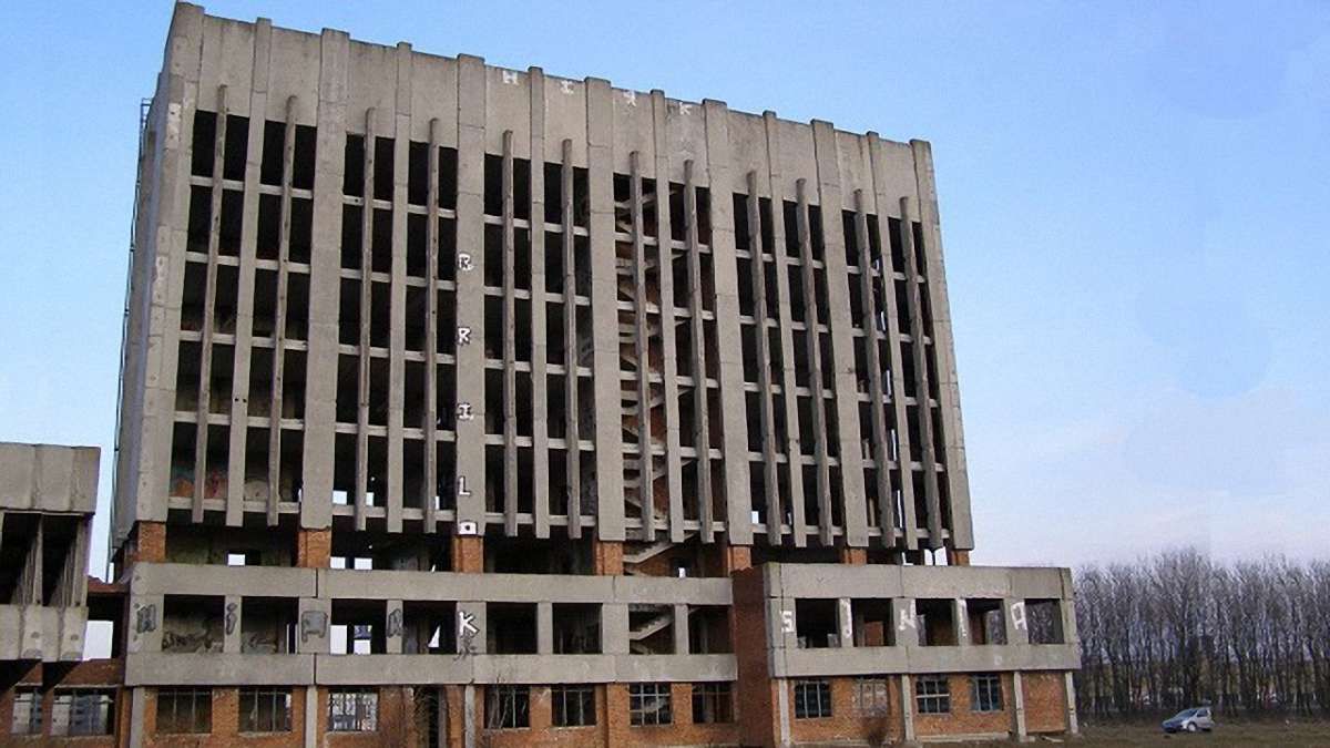 Стали відомі подробиці стосунків підлітків, які стрибнули з 12-поверхівки у Львові