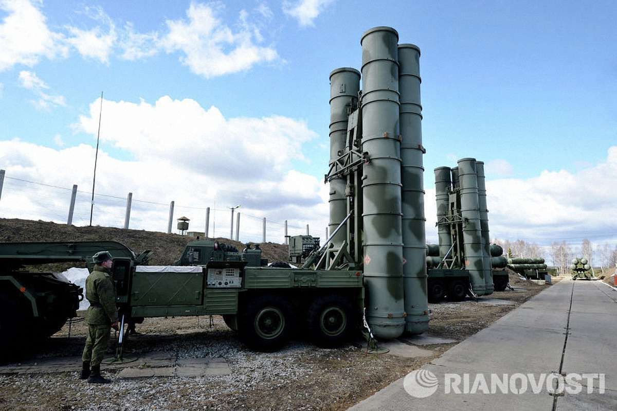 Росія розгорнула ЗРК С-400 поблизу кордону з Туреччиною