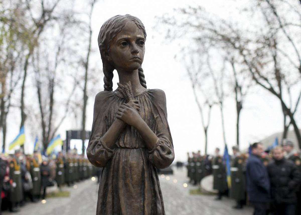 Україна сьогодні вшановує пам'ять жертв Голодомору