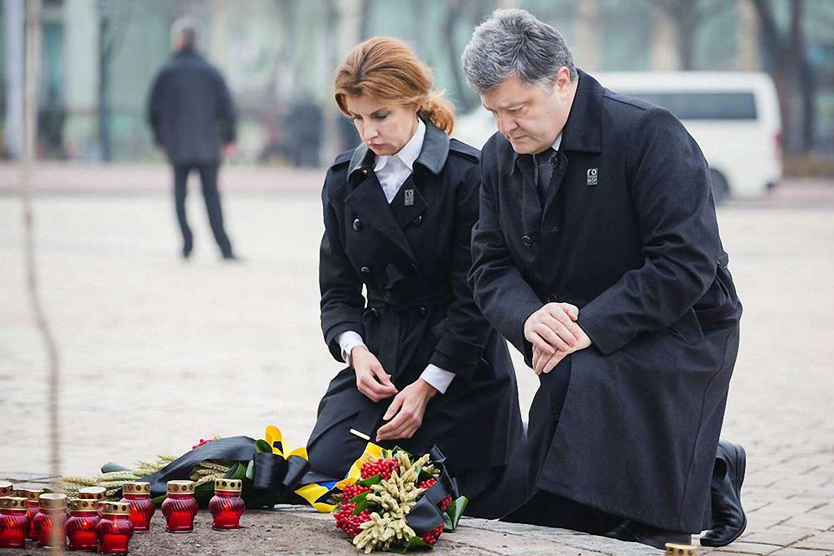 Голодомор – прояв гібридної війни РФ проти України, – Порошенко