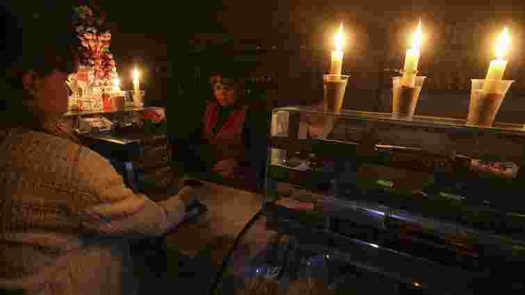 В анексованому Криму без електрики залишаються понад 1,1 мільйона осіб
