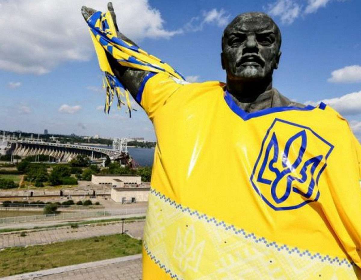 40 пам’ятників Леніну втратили охоронний статус