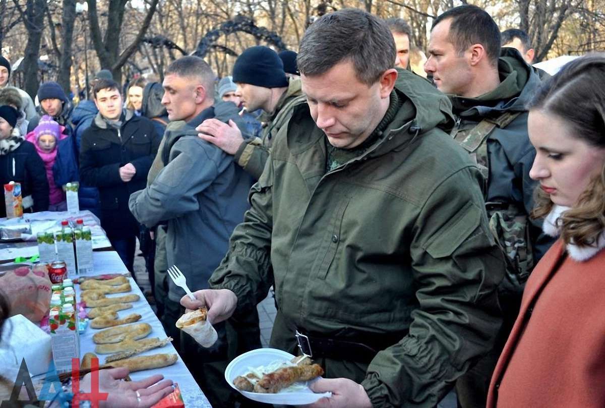 В окупованому Донецьку річницю Голодомору «відзначили» фестивалем їжі