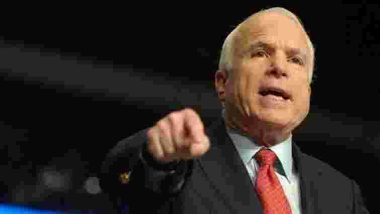 Маккейн попросив відправити до Сирії та Іраку 20 тис. американських військових