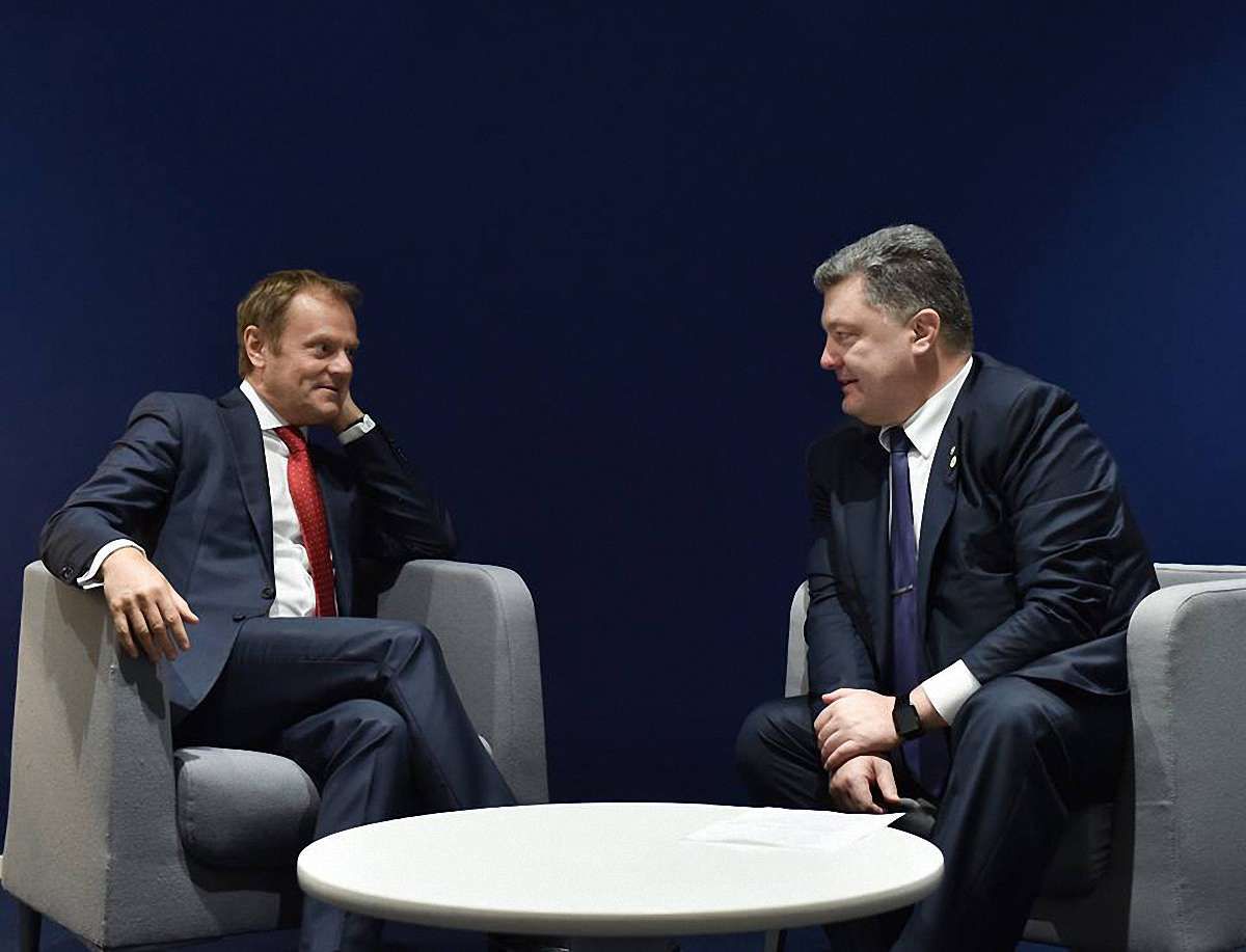 Порошенко і Туск домовилися продовжити санкції проти Росії