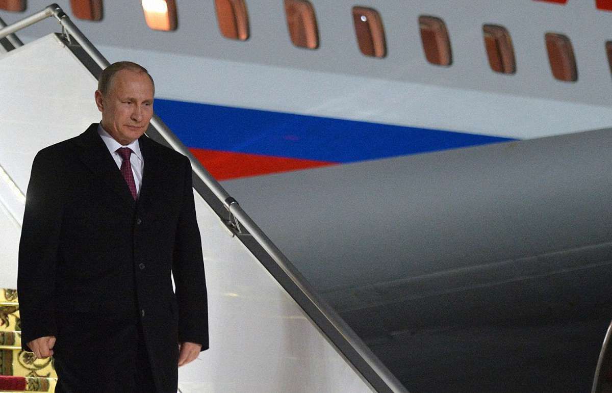 Путін прибув до Криму на відкриття енергомосту