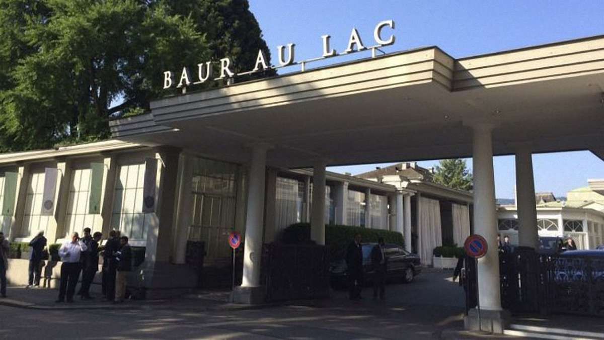 Поліція Швейцарії заарештувала ще двох високопосадовців ФІФА