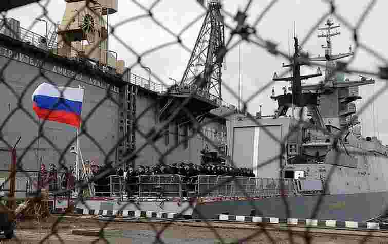 У Санкт-Петербузі внаслідок вибуху на кораблеремонтному заводі загинула людина