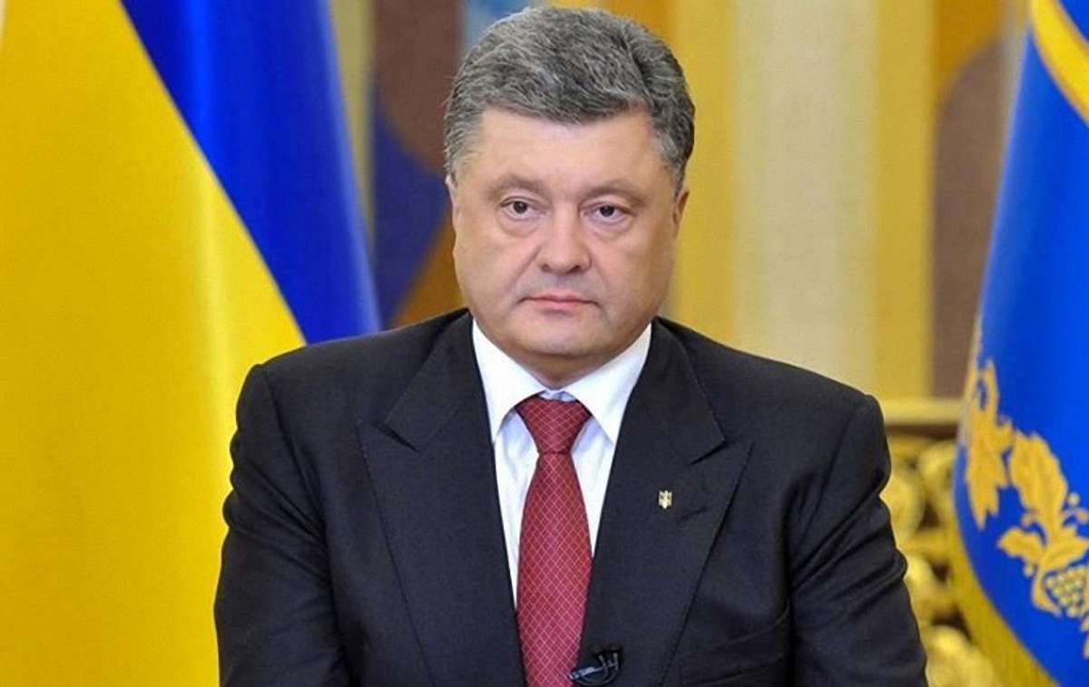 Порошенко продовжив мораторій на продаж землі до 2017 року