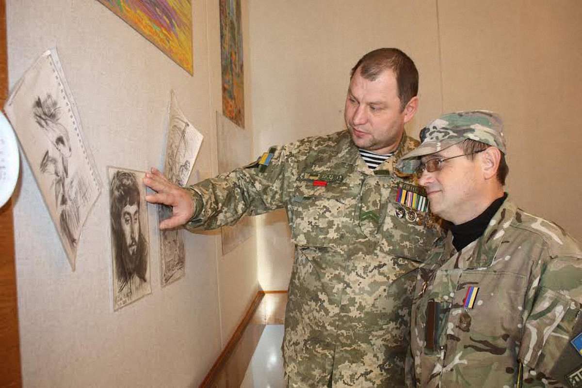 У Києві відкрилась виставка творчості воїнів та волонтерів АТО
