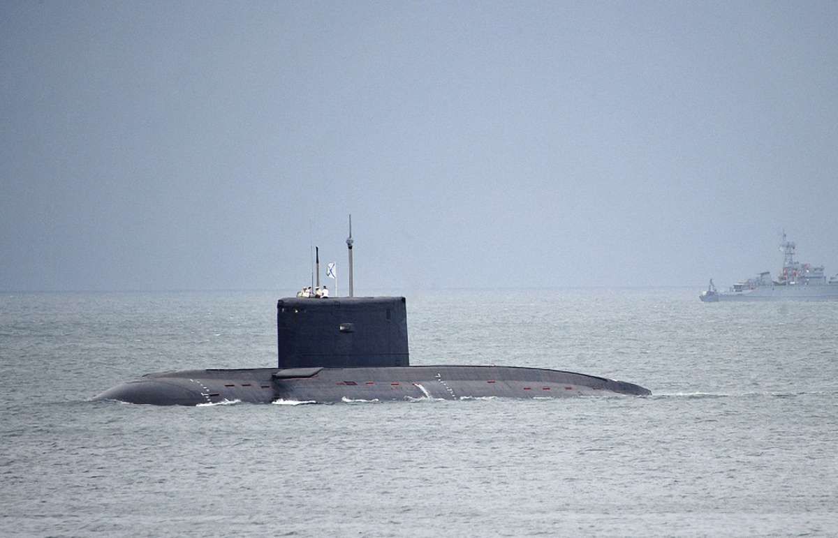 Росія здійснила перший ракетний удар з підводного човна по позиціях ІДІЛ в Сирії