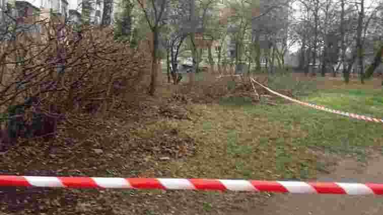 У Львові двірники знайшли снаряд
