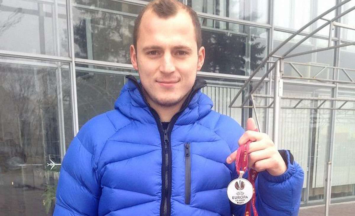 Роман Зозуля виставив на аукціон медаль з фіналу Ліги Європи
