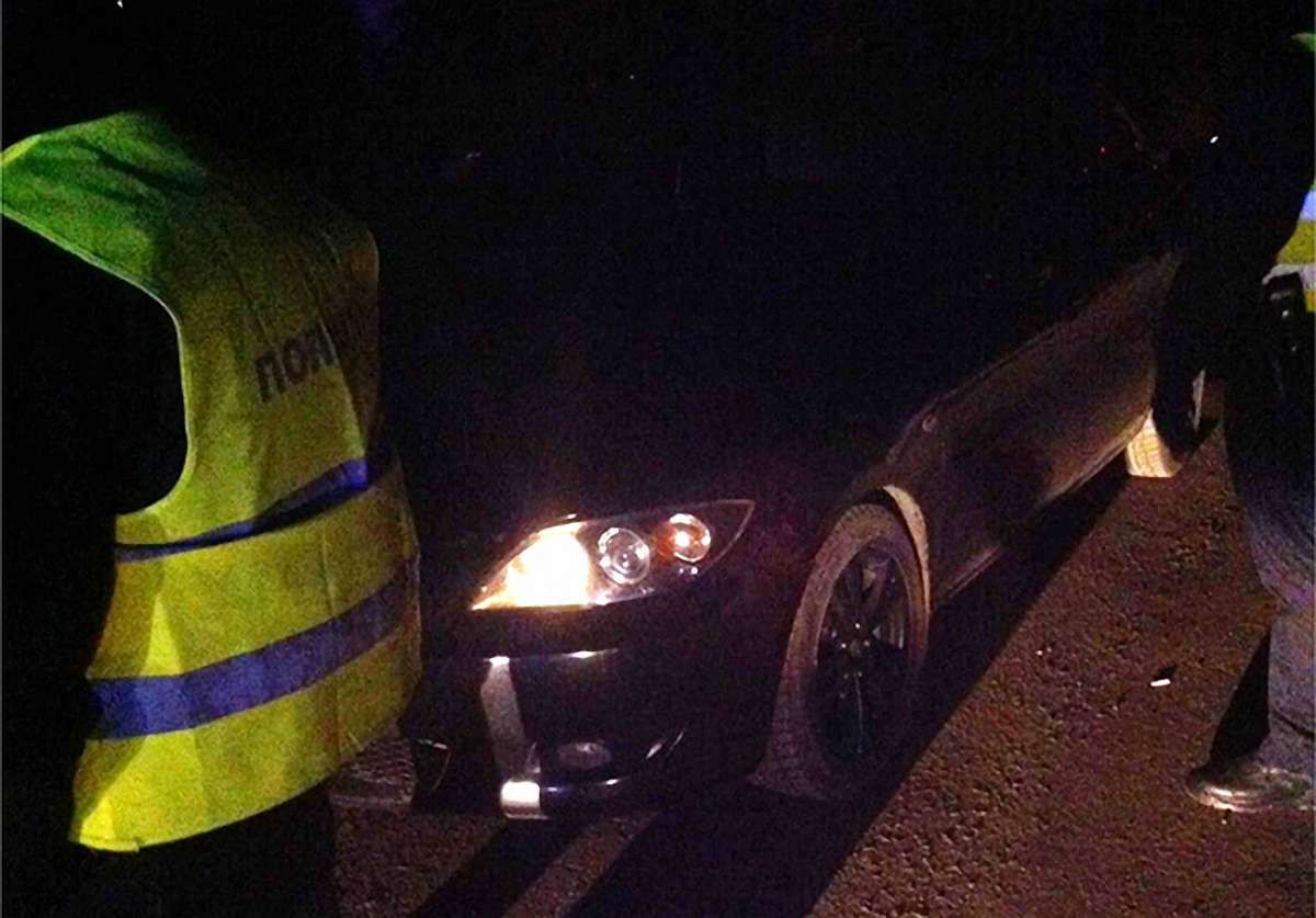 У Львові неподалік автобусної зупинки збили 50-річного чоловіка з собакою