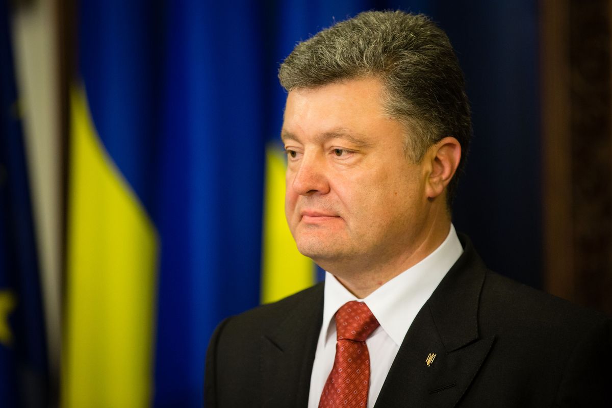 Президент привітав військових з Днем Сухопутних військ України