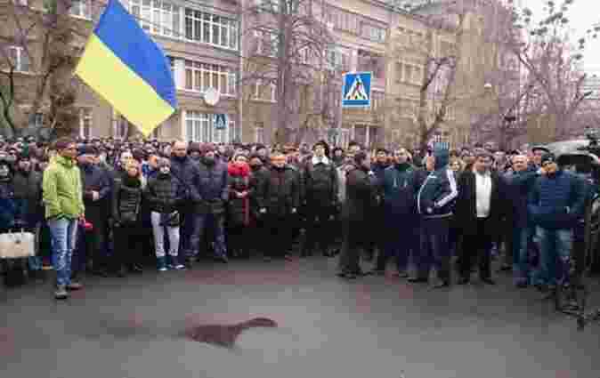 Під будівлею МВС у Києві мітингують міліціонери, які не пройшли переатестацію
