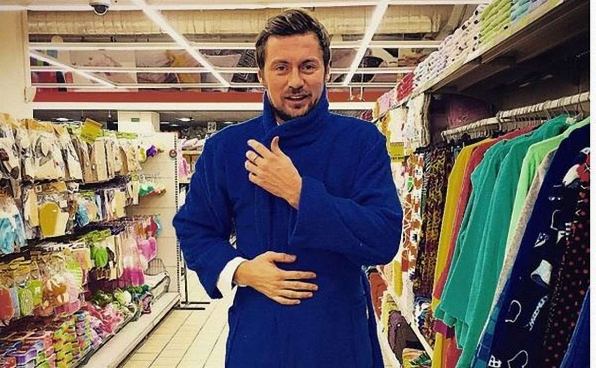 Артем Мілевський привітав Олега Блохіна з Новим роком у халаті