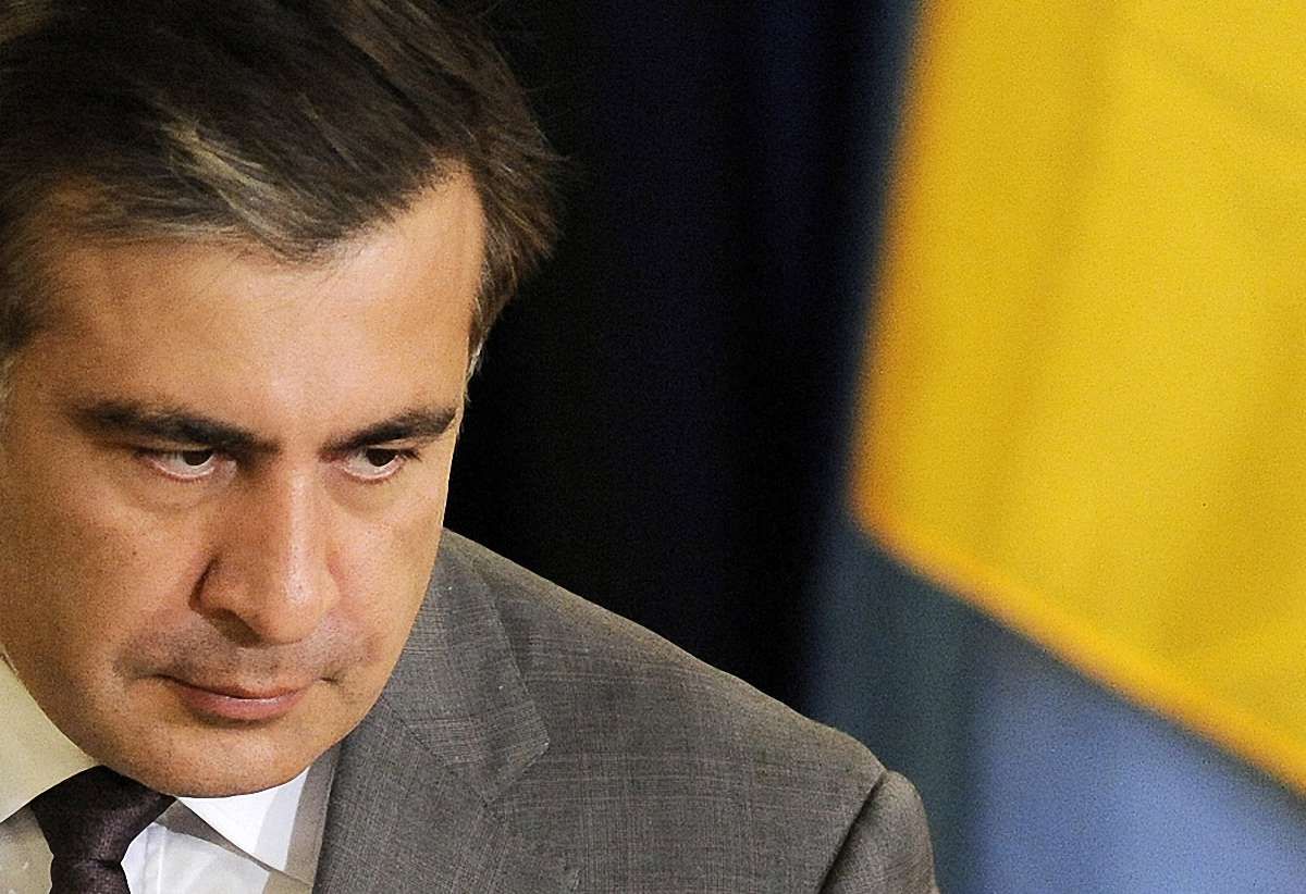 Аваков кинув склянку в Саакашвілі у присутності Порошенка