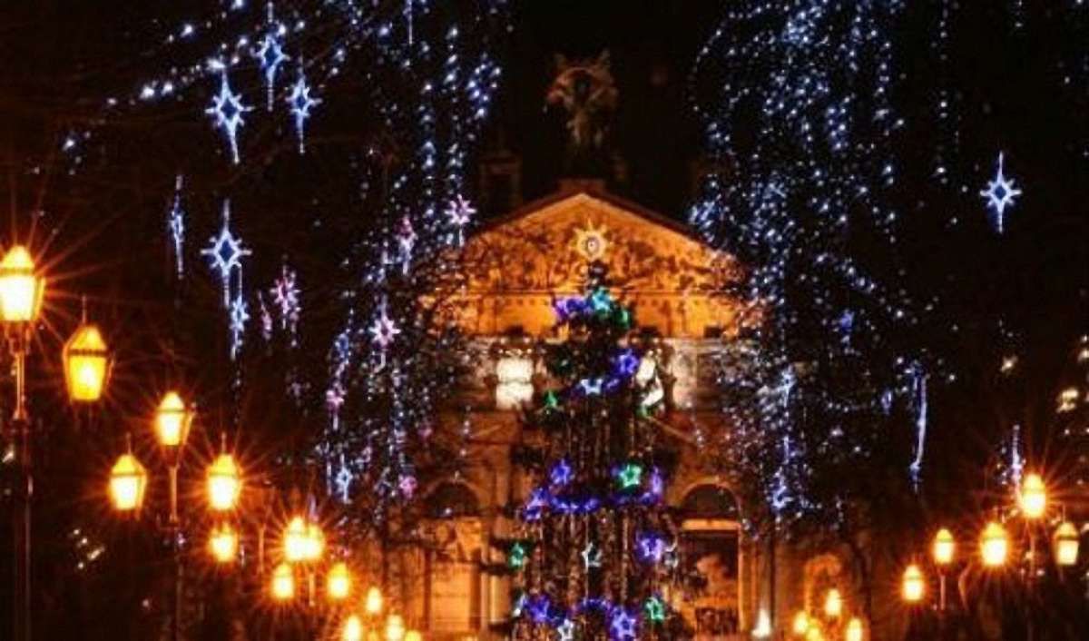 В п’ятницю у Львові запалять ялинку і відкриють Різдвяний ярмарок