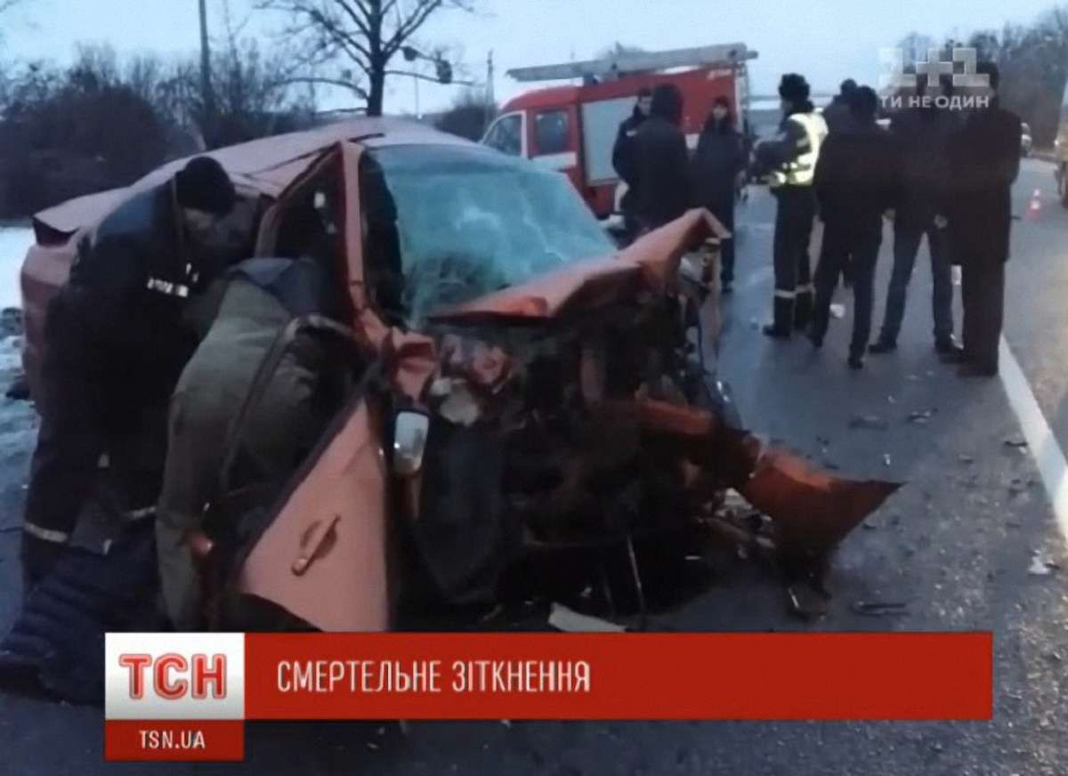 В ДТП біля Харкова загинули троє людей, ще одна жінка у критичному стані