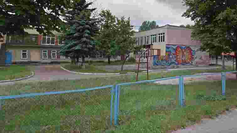 У львівській школі  закрили їдальню через підозру на отруєння дитини 