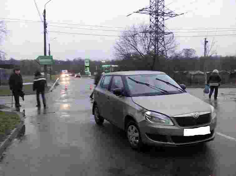 У Львові на Левандівці водій легковика збив 17-річну дівчину