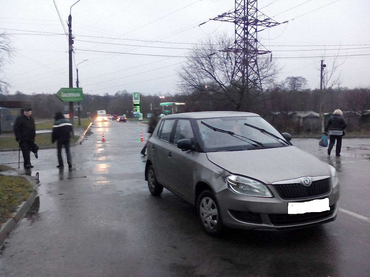 У Львові на Левандівці водій легковика збив 17-річну дівчину