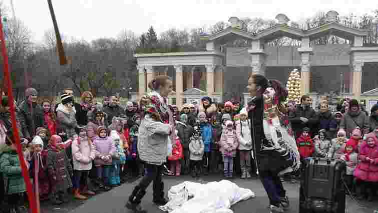 У львівському Парку культури відкрили зимовий сезон
