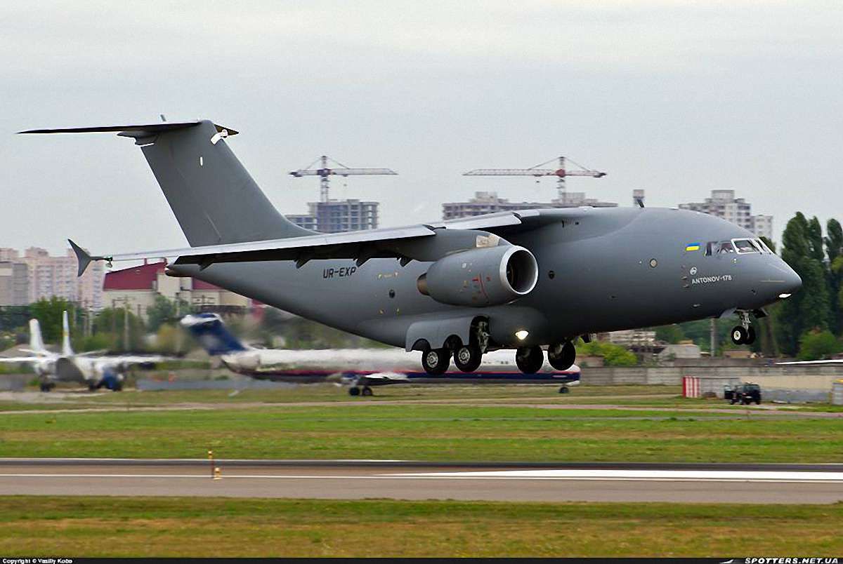 «Антонов» відмовився називати Ан-178 на честь Степана Бандери