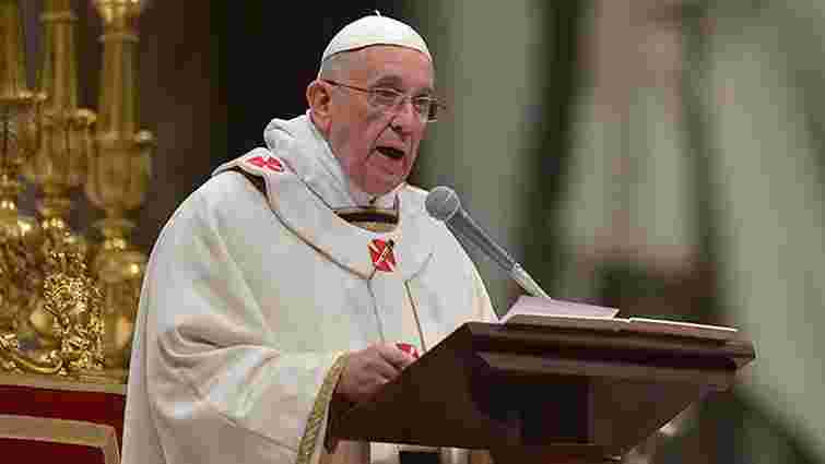 Папа Римський у різдвяній проповіді закликав до поміркованості і милосердя