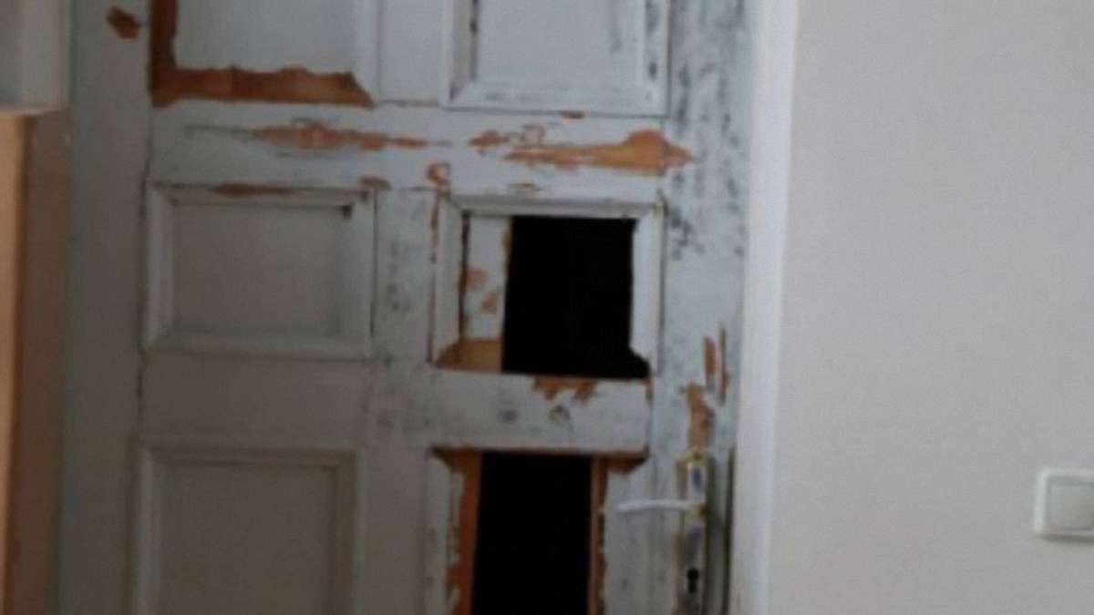 У Полтаві вибили двері в кабінет мера