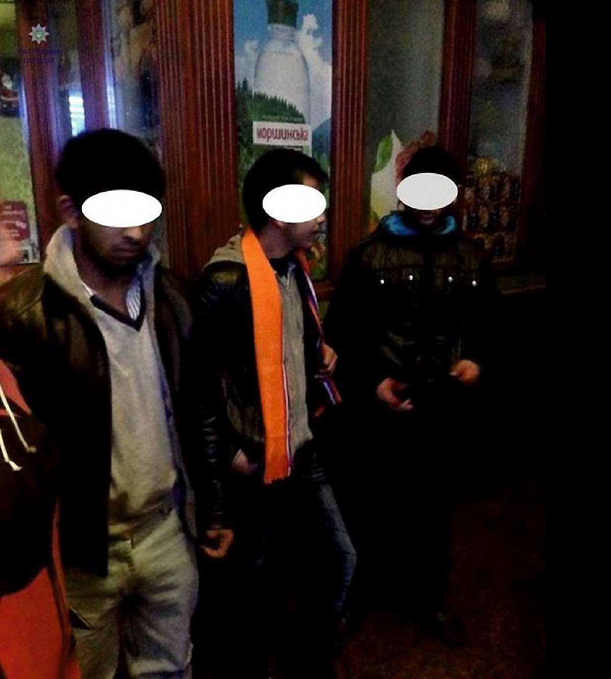 Вночі підлітки із Закарпаття побили і пограбували 21-річного львів’янина