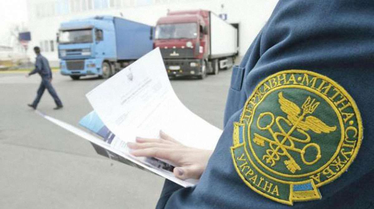 Митники Львівщини оприлюднили п’ять незвичних випадків контрабанди у 2015 році