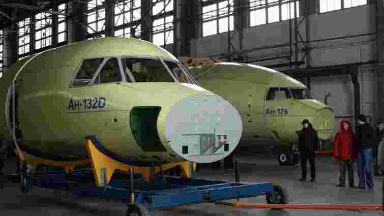 «Антонов» завершив дослідне збирання транспортного літака Ан-178 і легкого Ан-132