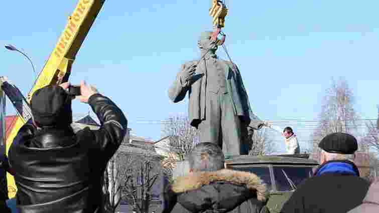 На Харківщині демонтували черговий пам’ятник Леніну