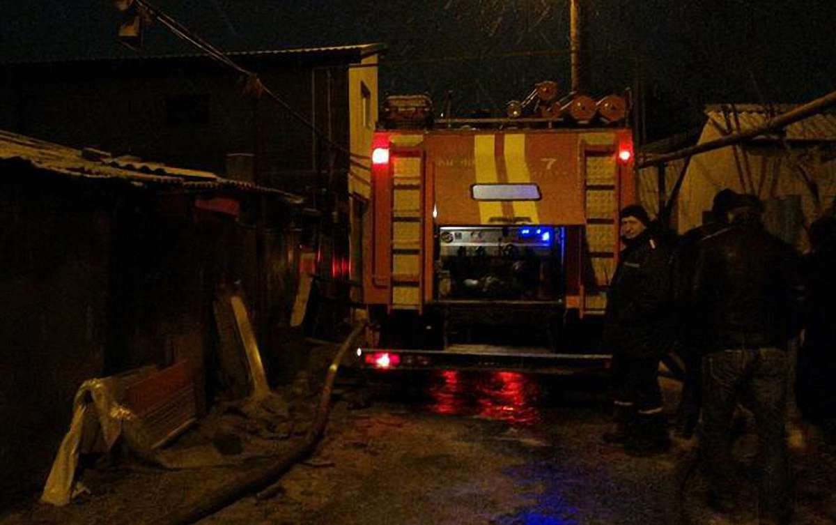 Через новорічні феєрверки в Одесі згоріло три будинки