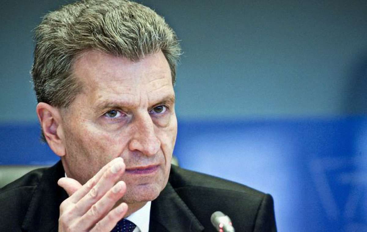 Єврокомісія тиснутиме на Польщу через закон про ЗМІ
