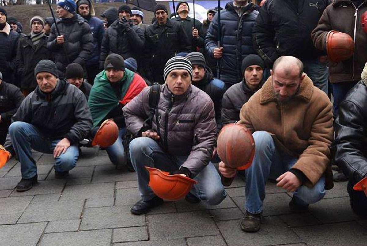 Шахтарі Львівщини другий день страйкують через невиплату зарплат